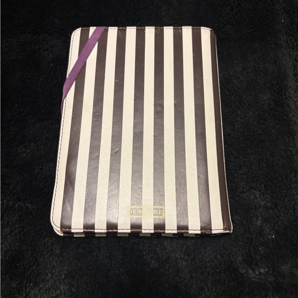 Henri Bendel 7inch kindle fire case.